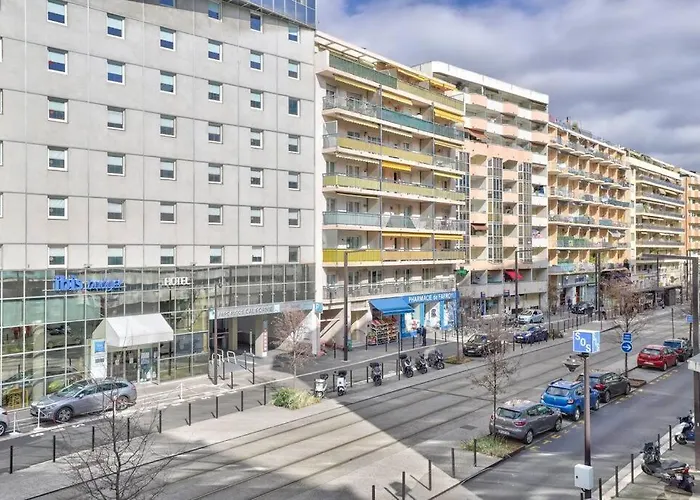 L29 Lenval Beach At 1Min Walk To Sea Front Ac Balcony