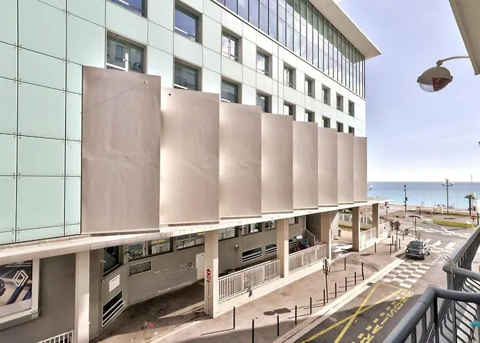 L29 Lenval Beach At 1Min Walk To Sea Front Ac Balcony